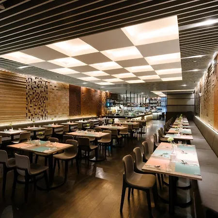 Oasia Hotel Novena, Singapore By Far East Hospitality-2